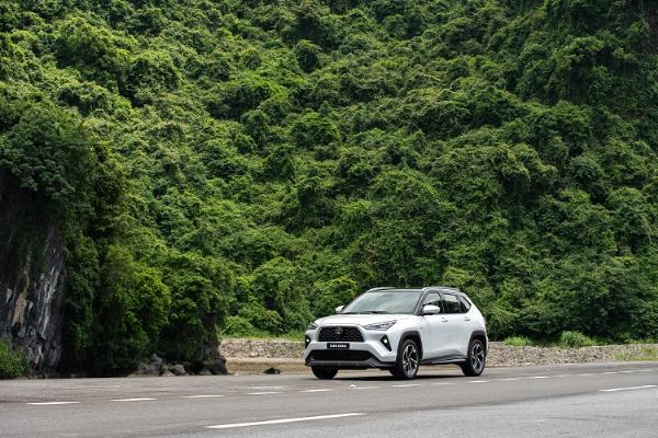 Giá xe Toyota Yaris [company field=